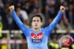 Menang Besar 5-1, Napoli Puncaki Lagi Klasemen