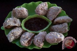 Wuiihhh... Tahu Walik di Pantai Boom