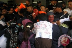 Demo Tuntut Transparansi KKN