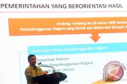 Menpan-RB Ingatkan Peraturan PNS Rapat di Hotel