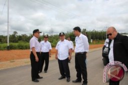 Sisi Jalan Masuk Bandara Tebelian Akan Dipagar