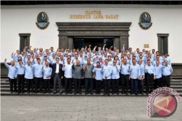 Ketua PB PON XIX/2016 Kukuhkan Panitia Inti