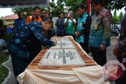 Rachmadi Kurdi Resmikan Tiga Kantor