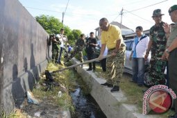 Gubernur Gorontalo Turun Langsung Berantas Sarang Nyamuk