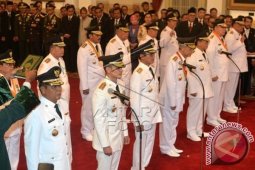 Presiden lantik tujuh kepala daerah Pilkada serentak