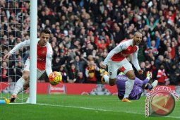Arsenal dan Spurs raih kemenangan