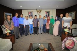 Awang  Ajak Mahasiswa Terus Dukung Pembangunan Daerah