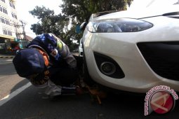 GEMBOK MOBIL PELANGGAR