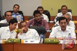 Menkopolhukam Minta Dukungan Anggaran Bagi Densus 88