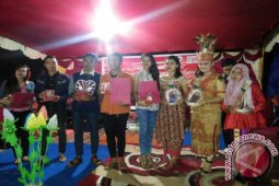 Anisa Juara Audisi Lagu Daerah Landak 2016
