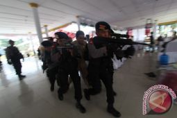 SIMULASI PENGAMANAN PELANTIKAN  KEPALA DAERAH