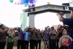 Ibas Apresiasi Peresmian Taman Teknologi Pertanian Pacitan