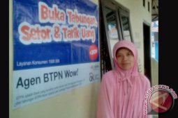 Ibu rumah tangga yang jadi bankir