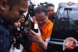 Usai Diperiksa, Dirjen Hubla Kemenhub Langsung Ditahan