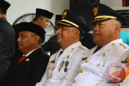 Bupati Perjuangkan Akses Jalan Bone Pesisir