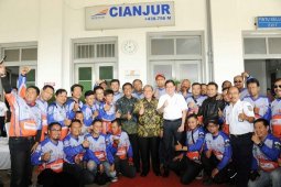 Menhub Resmikan KA Perintis Siliwangi