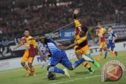 Arema Cronus Menang Lawan Persib Bandung 1-0