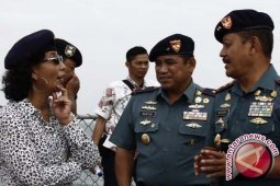 Susi Pudjiastuti Segera Tenggelamkan Kapal Buruan Interpol