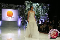 Perhatikan Ini Sebelum Memesan Gaun Pengantin