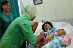 Enam Bayi Surabaya Lahir di Tahun Kabisat