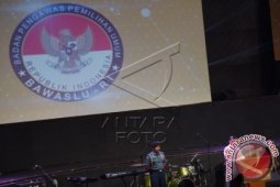 Wapres Serahkan "Bawaslu Award 2016"