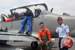 TNI-AU Latihan Tempur Di Tala