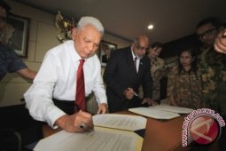 Gubernur Respon Tawaran EvCC