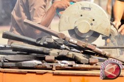 Ratusan senpi rakitan dimusnahkan di Jambi