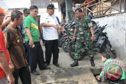 Walikota Tinjau Gotong Rotong