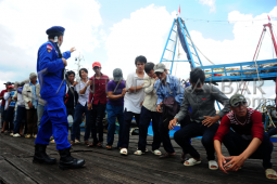 PSDKP Limpahkan 28 Nelayan Ilegal Asal Vietnam