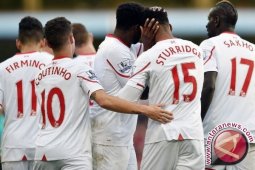 10 Pemain Liverpool Bangkit Tumbangkan Palace 2-1