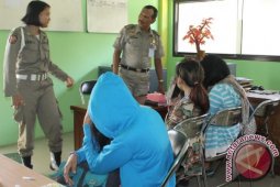 Satpol PP Situbondo Amankan Tiga Pasangan