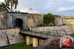Ade Komaruddin Saksikan GMT di Benteng Marlborough