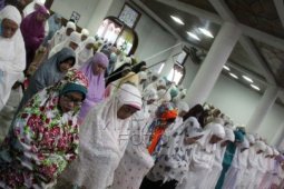 Sejumlah Masjid di Serang Laksanakan Shalat Gerhana