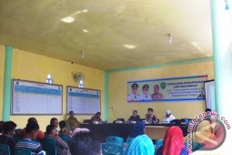 Kesbang Sosialisasi Siskamswakarsa dan Kantibmas