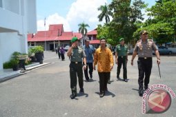 Danrem Kagumi Kinerja Bupati Batola