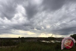 Berburu Gerhana di Langit Sekadau