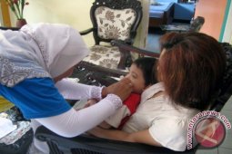Petugas Kunjungi Warga Target PIN Polio