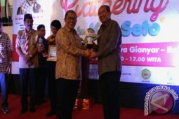 Aher Ajak Warga Bali Dukung PON Jabar
