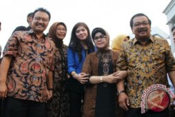 SBY Saksi Akad Nikah Putri Gubernur Jatim