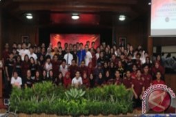 Mahasiswa Singapura-Jepang KKN Bantu UKM di Batu