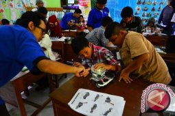 Siswa Madrasah Berjaya di Olimpiade Robot Internasional