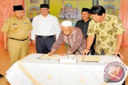 Bupati Hadiri Penandatanganan MoU Tanah Wakaf
