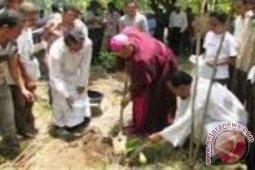 BLH-Kemenag Balikpapan Wajibkan Pasangan Menikah Tanam Pohon