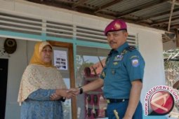 Pangkalan Utama TNI AL V renovasi ribuan rumah di pesisir