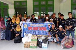 Satma AMPI Gelar Bakti Sosial