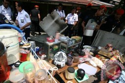 Warung Stasiun Digusur