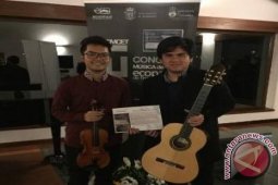 Duo Schoko Dapat Penghargaan di Spanyol
