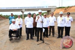 Presiden Tinjau Seksi V Jalan Tol Balikpapan-Samarinda