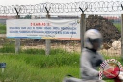 Bahaya Sinar Laser Diarahkan ke Pesawat